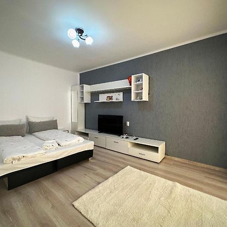 Apartament Dya Hateg 9 Eksteriør billede